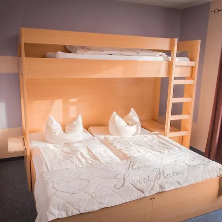 Otel Gaste-und Seminarhaus Uckerwelle